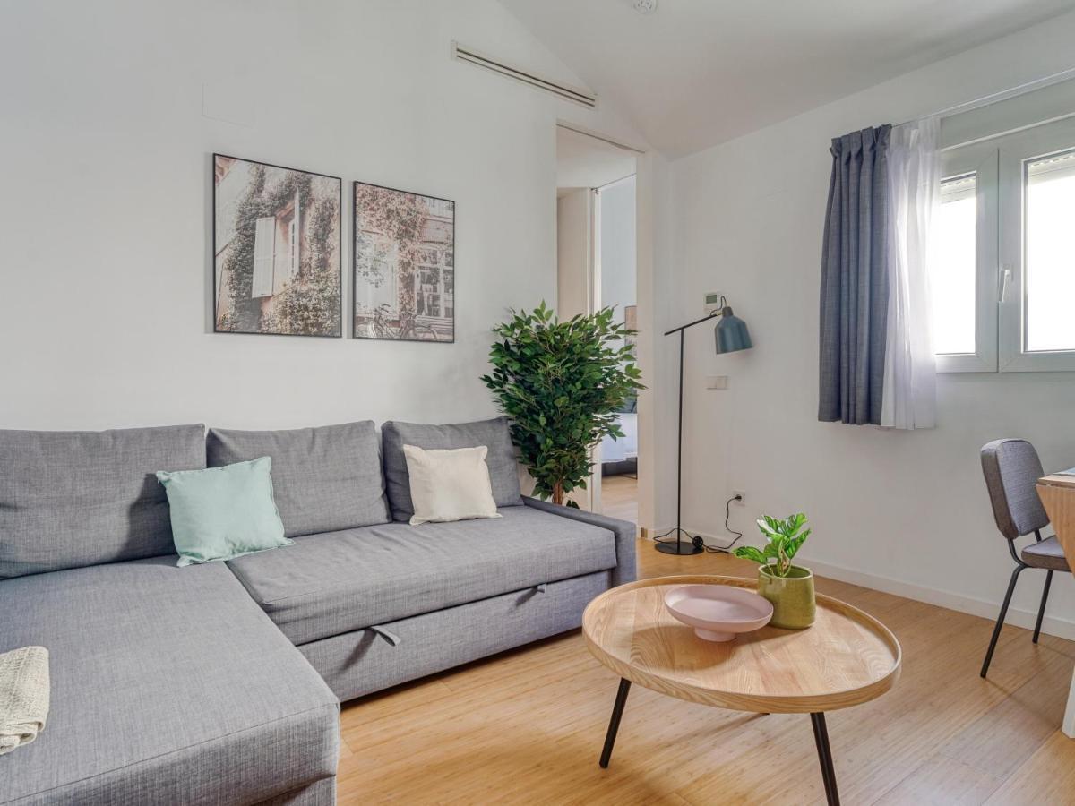 One-Bedroom Apartment,1313040076:JPEG